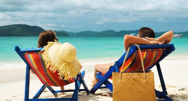 Why You Should Go On A Holiday For The Holidays